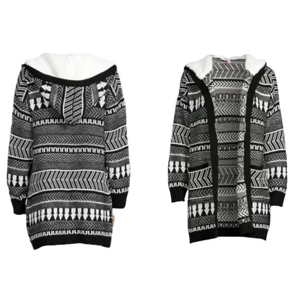 Cardigan Sweater With Faux Sherpa Hood - Picture 2 of 10